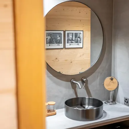 Onno Henny Apartament